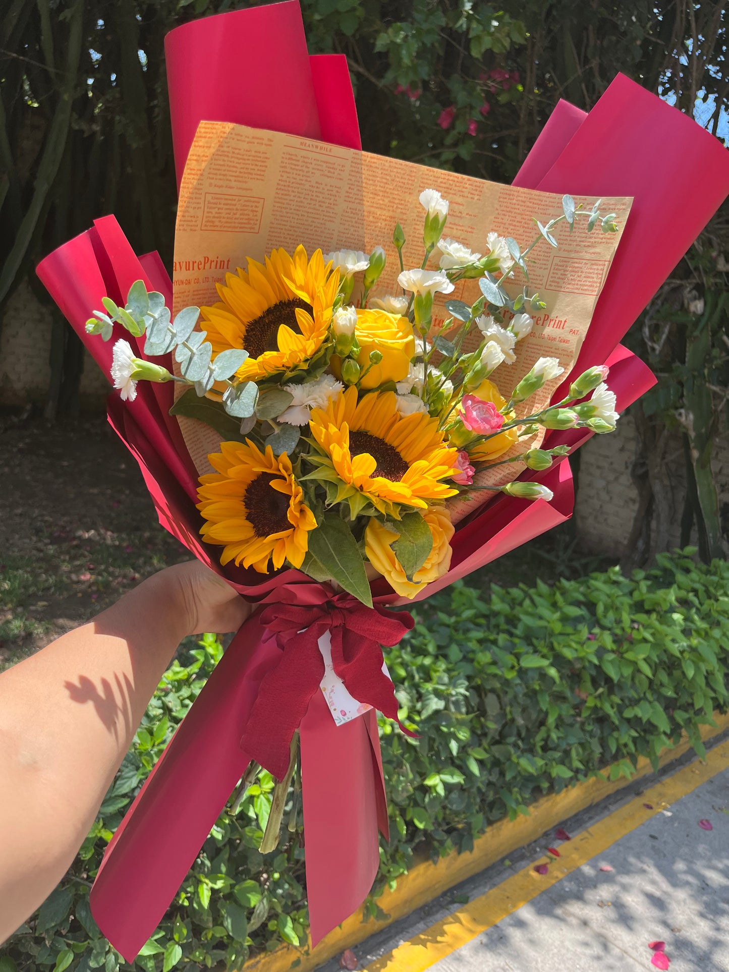 Ramo 3 girasoles + follaje