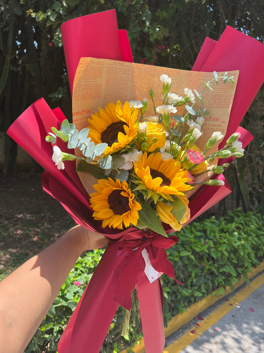 Ramo 3 girasoles + follaje