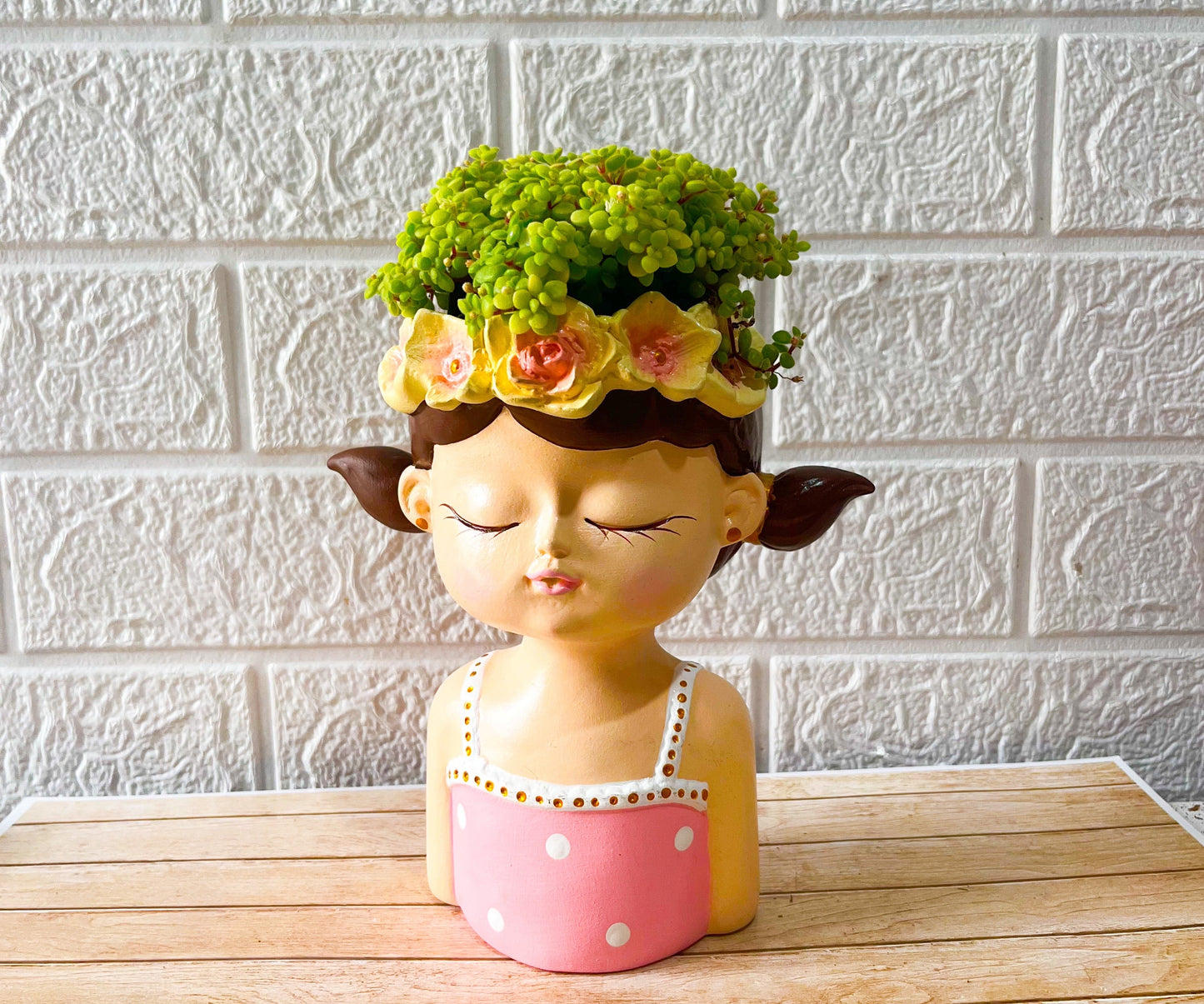 Niña soñadora colitas vestido rosado